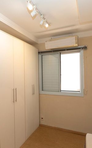 Casa de condomínio à venda com 190m², 3 quartos e 4 vagasCloset Suíte