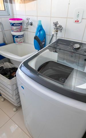 Casa de condomínio à venda com 190m², 3 quartos e 4 vagasÁrea de serviço