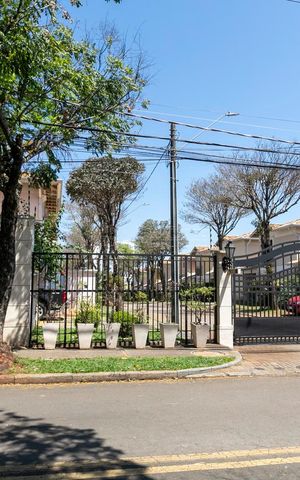 Casa de condomínio à venda com 190m², 3 quartos e 4 vagasFachada