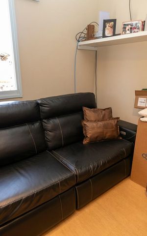 Casa de condomínio à venda com 190m², 3 quartos e 4 vagasQuarto