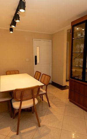 Casa de condomínio à venda com 190m², 3 quartos e 4 vagasSala