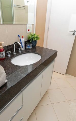 Casa de condomínio à venda com 190m², 3 quartos e 4 vagasBanheiro Suíte