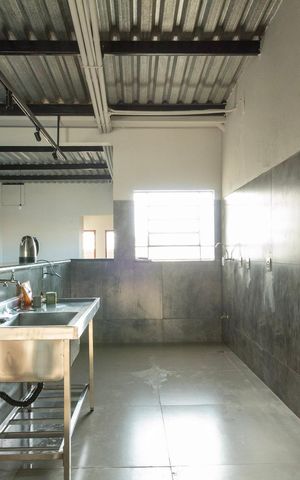 Casa para alugar com 330m², 3 quartos e 2 vagas