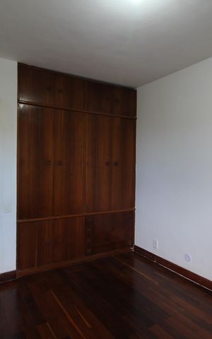 Casa à venda com 412m², 5 quartos e 3 vagasQuarto 3