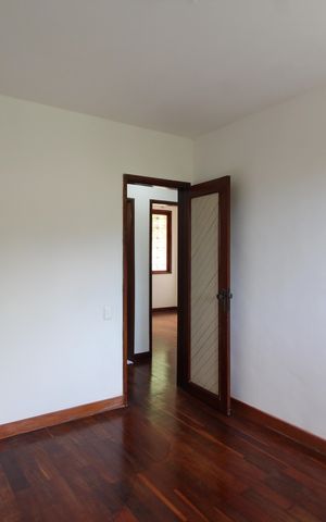 Casa à venda com 412m², 5 quartos e 3 vagasQuarto 4