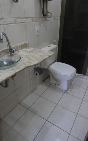 Casa à venda com 412m², 5 quartos e 3 vagasBanheiro 1