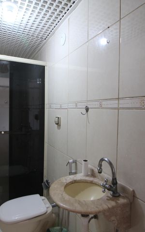 Casa à venda com 412m², 5 quartos e 3 vagasBanheiro 2
