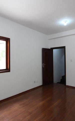 Casa à venda com 412m², 5 quartos e 3 vagasQuarto 1