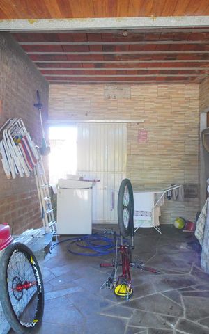 Casa à venda com 150m², 3 quartos e 1 vagaÁrea de Serviço