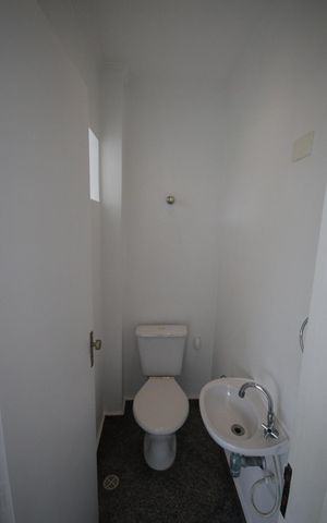 Casa à venda com 110m², 3 quartos e 2 vagas Casa à venda com 110m², 3 quartos e 2 vagasLavabo
