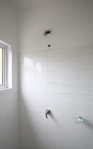 Casa à venda com 110m², 3 quartos e 2 vagas Casa à venda com 110m², 3 quartos e 2 vagasBanheiro da Suíte