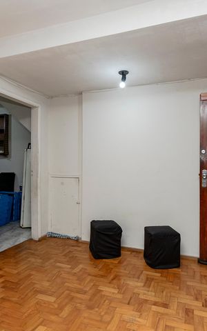 Casa à venda com 250m², 4 quartos e 2 vagas Casa à venda com 250m², 4 quartos e 2 vagasSala 1
