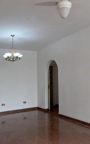 Apartamento para alugar com 135m², 3 quartos e 1 vagaSala