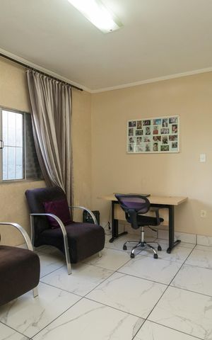 Casa à venda com 131m², 4 quartos e 2 vagas Casa à venda com 131m², 4 quartos e 2 vagasQuarto 2