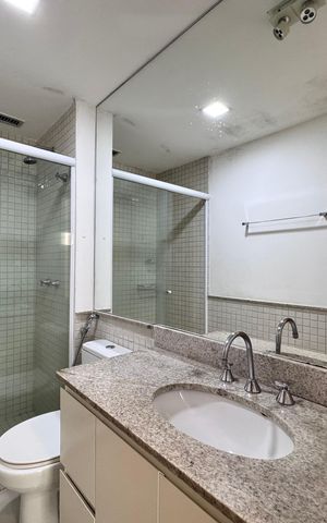Apartamento para alugar com 90m², 2 quartos e 2 vagas Apartamento para alugar com 90m², 2 quartos e 2 vagasBanheiro da Suíte