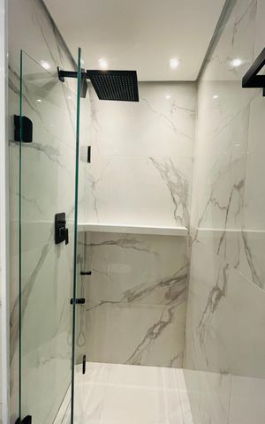 Apartamento para alugar com 56m², 2 quartos e 1 vaga Apartamento para alugar com 56m², 2 quartos e 1 vagaBanheiro social