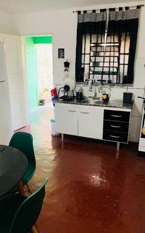 Casa à venda com 191m², 2 quartos e 2 vagas