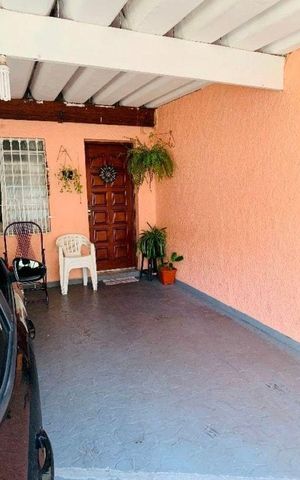 Casa à venda com 191m², 2 quartos e 2 vagas
