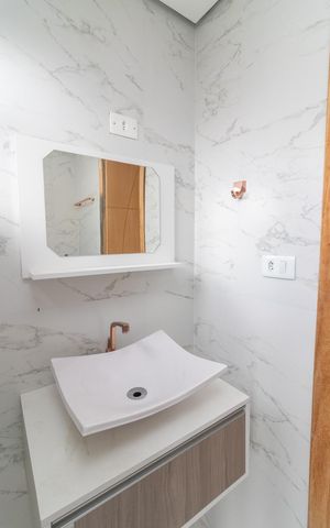 Casa à venda com 204m², 3 quartos e 2 vagasBanheiro da Suíte