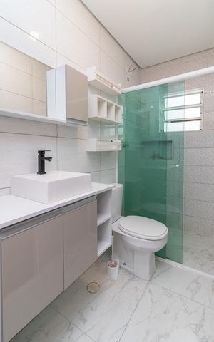 Casa à venda com 204m², 3 quartos e 2 vagasBanheiro Social
