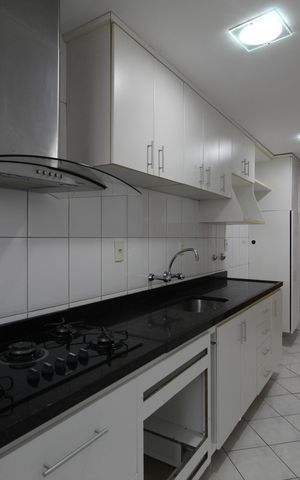 Apartamento à venda com 80m², 2 quartos e 1 vagaCozinha