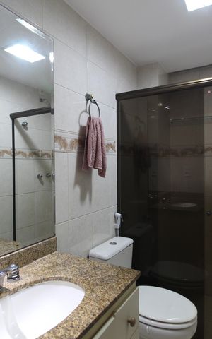 Apartamento à venda com 80m², 2 quartos e 1 vagaBanheiro da Suíte