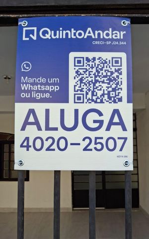 Casa à venda com 220m², 6 quartos e 2 vagas Casa à venda com 220m², 6 quartos e 2 vagasPlaca