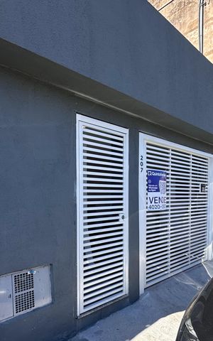 Casa à venda com 110m², 3 quartos e 1 vaga Casa à venda com 110m², 3 quartos e 1 vagaFachada