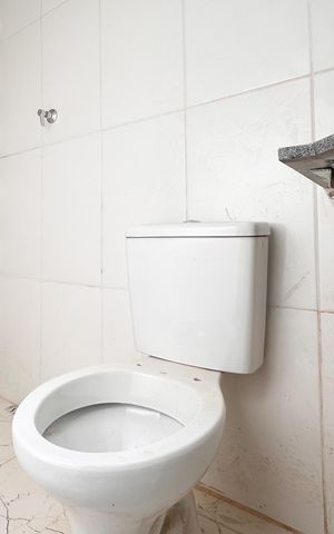 Casa à venda com 110m², 3 quartos e 1 vaga Casa à venda com 110m², 3 quartos e 1 vagaBanheiro Social