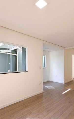 Casa à venda com 110m², 3 quartos e 1 vaga Casa à venda com 110m², 3 quartos e 1 vagaSala