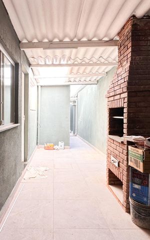 Casa à venda com 110m², 3 quartos e 1 vaga Casa à venda com 110m², 3 quartos e 1 vagaChurrasqueira