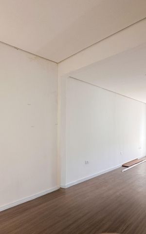 Casa à venda com 110m², 3 quartos e 1 vaga Casa à venda com 110m², 3 quartos e 1 vagaSala