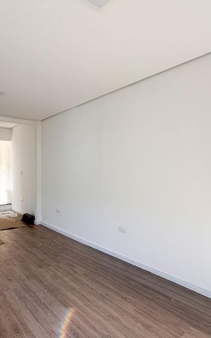 Casa à venda com 110m², 3 quartos e 1 vaga Casa à venda com 110m², 3 quartos e 1 vagaSala