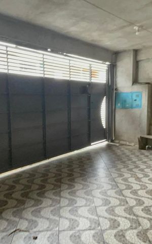 Casa à venda com 82m², 2 quartos e 1 vaga Casa à venda com 82m², 2 quartos e 1 vagaGaragem