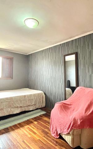 Casa à venda com 252m², 5 quartos e 3 vagas Casa à venda com 252m², 5 quartos e 3 vagasQuarto 1
