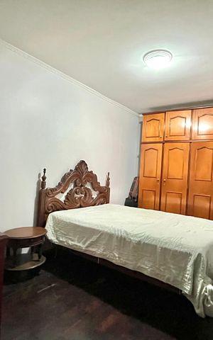 Casa à venda com 252m², 5 quartos e 3 vagas Casa à venda com 252m², 5 quartos e 3 vagasQuarto 3