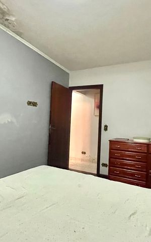 Casa à venda com 252m², 5 quartos e 3 vagas Casa à venda com 252m², 5 quartos e 3 vagasQuarto 3