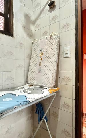 Casa à venda com 252m², 5 quartos e 3 vagas Casa à venda com 252m², 5 quartos e 3 vagasBanheiro de serviço