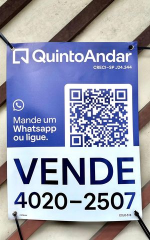 Casa à venda com 252m², 5 quartos e 3 vagas Casa à venda com 252m², 5 quartos e 3 vagasPlaquinha instalada