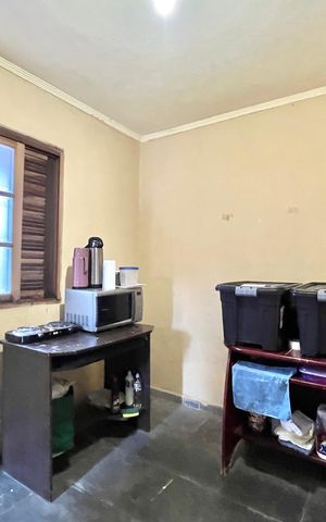 Casa à venda com 252m², 5 quartos e 3 vagas Casa à venda com 252m², 5 quartos e 3 vagasQuarto de Serviço