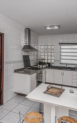 Casa à venda com 140m², 2 quartos e 2 vagas Casa à venda com 140m², 2 quartos e 2 vagascozinha_2