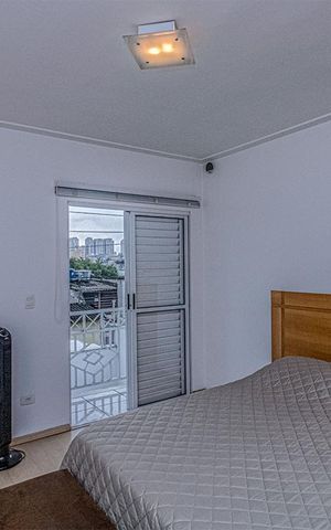 Casa à venda com 140m², 2 quartos e 2 vagas Casa à venda com 140m², 2 quartos e 2 vagassuíte 1_1