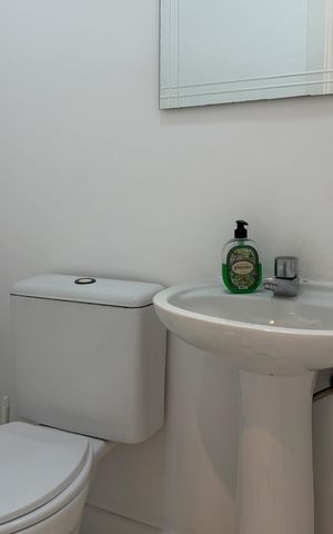 Apartamento para alugar com 130m², 2 quartos e 1 vagaLavabo