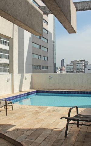 Apartamento para alugar com 130m², 2 quartos e 1 vagaÁrea comum - Piscina
