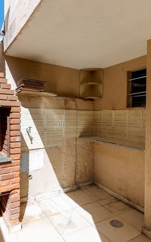 Casa de condomínio à venda com 70m², 3 quartos e 1 vagaÁrea de Serviço