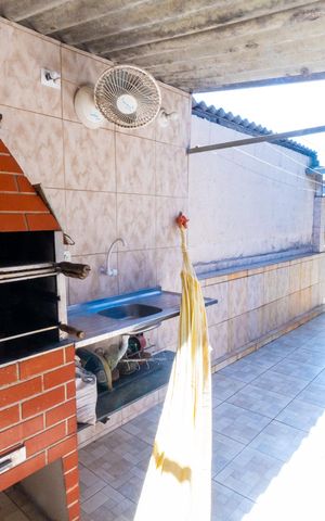 Casa à venda com 100m², 2 quartos e 2 vagas Casa à venda com 100m², 2 quartos e 2 vagasÁrea comum - Churrasqueira