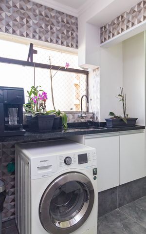 Apartamento à venda com 107m², 3 quartos e 2 vagas Apartamento à venda com 107m², 3 quartos e 2 vagasÁrea de Serviço