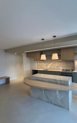 Apartamento à venda com 117m², 2 quartos e 1 vaga Apartamento à venda com 117m², 2 quartos e 1 vagaCozinha