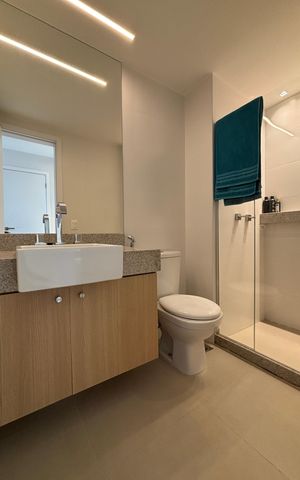 Apartamento à venda com 117m², 2 quartos e 1 vaga Apartamento à venda com 117m², 2 quartos e 1 vagaBanheiro da Suíte 1