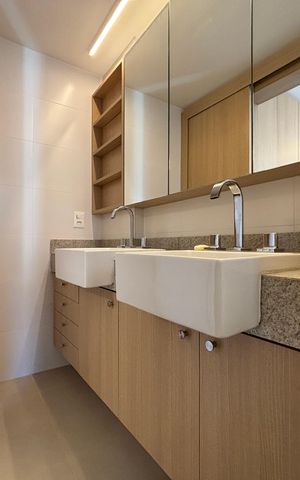 Apartamento à venda com 117m², 2 quartos e 1 vaga Apartamento à venda com 117m², 2 quartos e 1 vagaBanheiro da Suíte 2